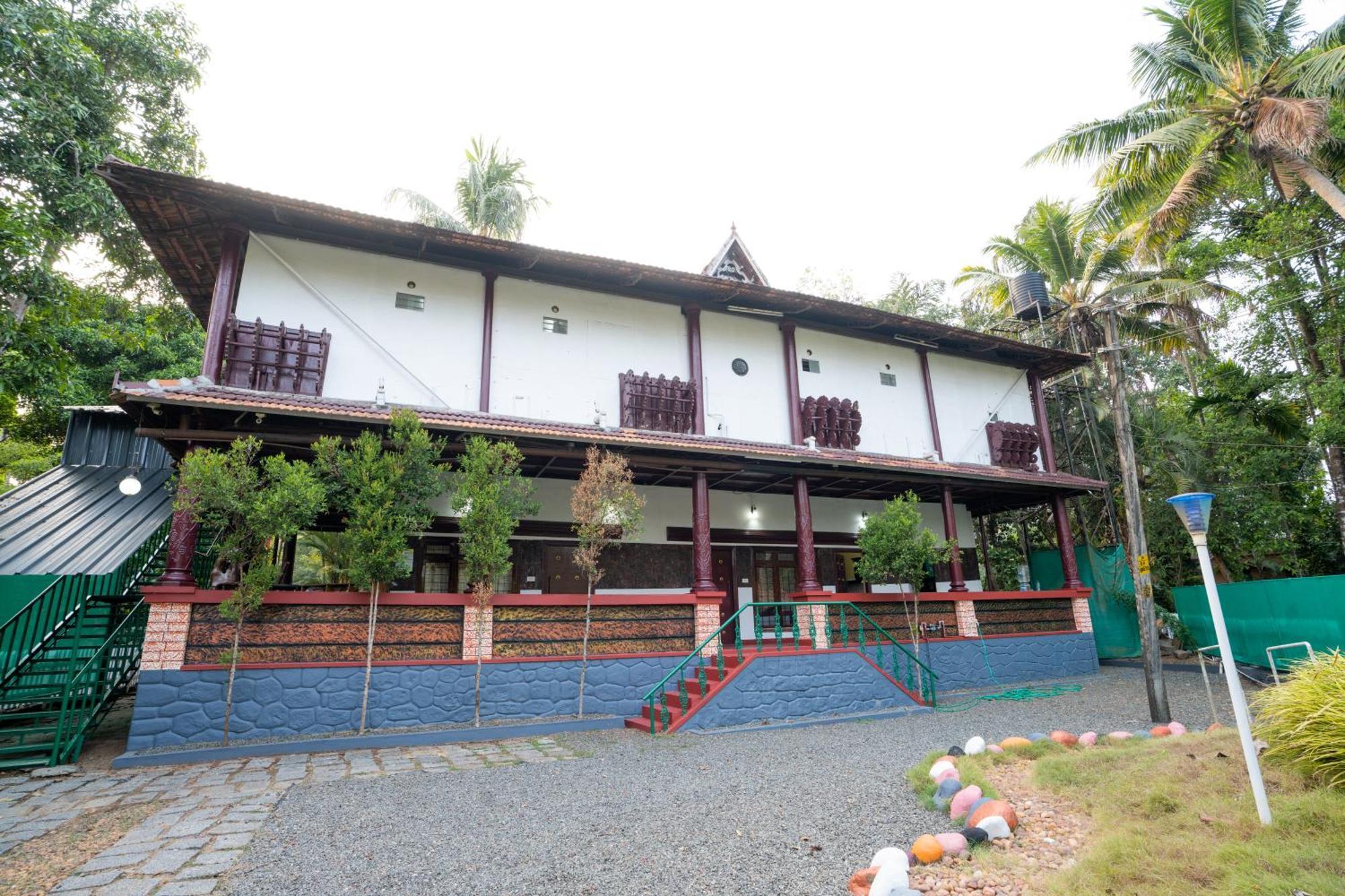 Garggi Backwater Retreat Hotel Kottayam Exterior photo